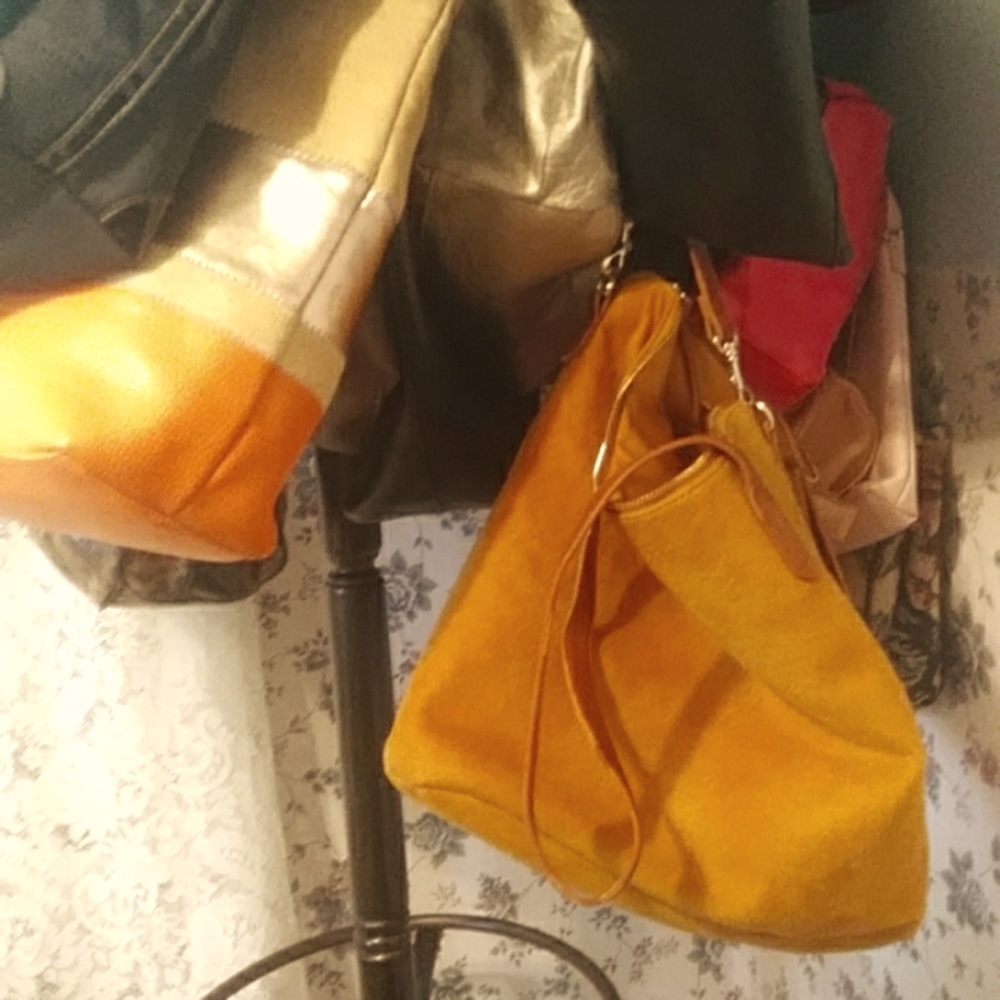 50 purses - Picture 7 of 13